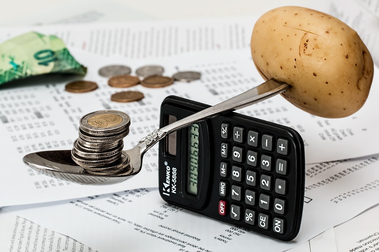 discover essential financial planning tips and strategies to secure your future, manage your budget, and achieve your financial goals with confidence.